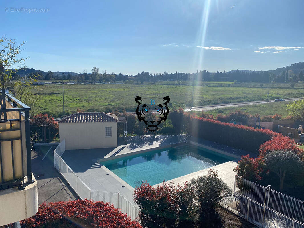 Appartement à LE MUY