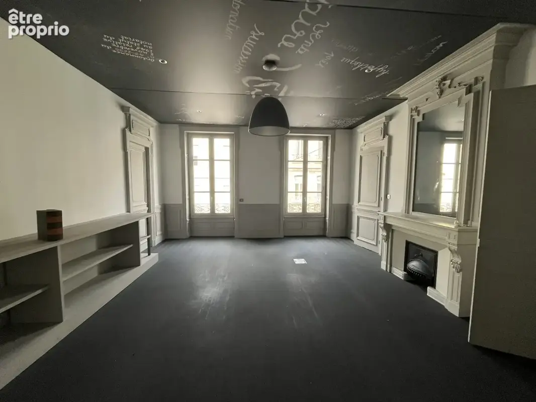 Appartement 871 m² à Saint-Chamond  - photo 7
