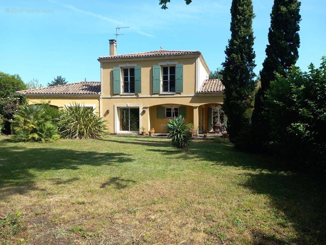 Maison à PESSAC