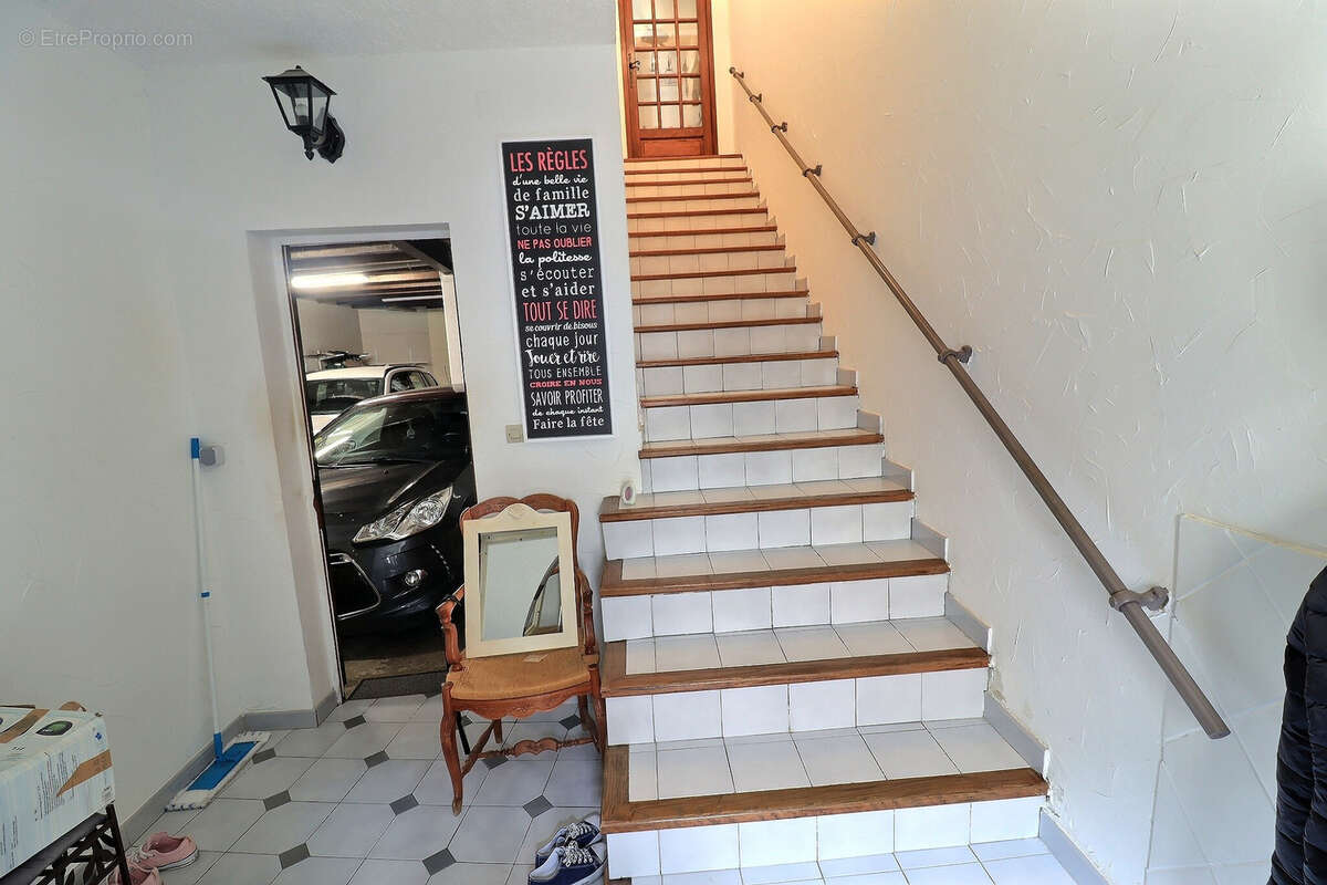 Maison à SAINT-GILLES