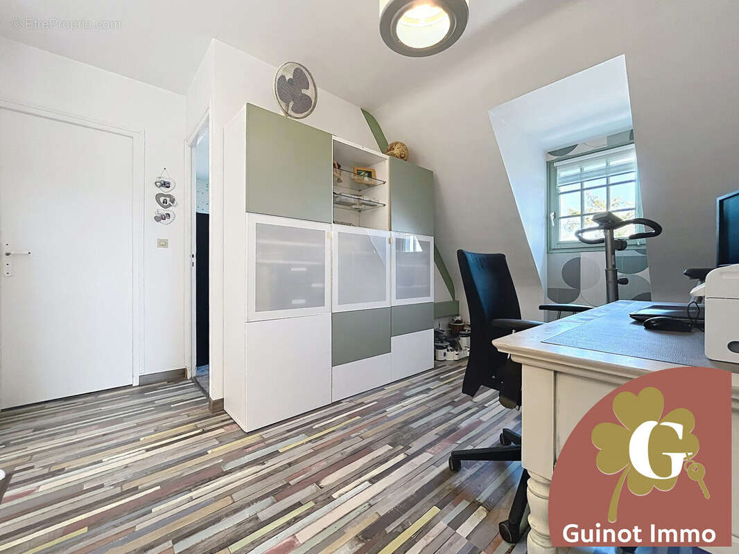 Maison 110 m² à Saint-Maurice-D'etelan  - photo 7