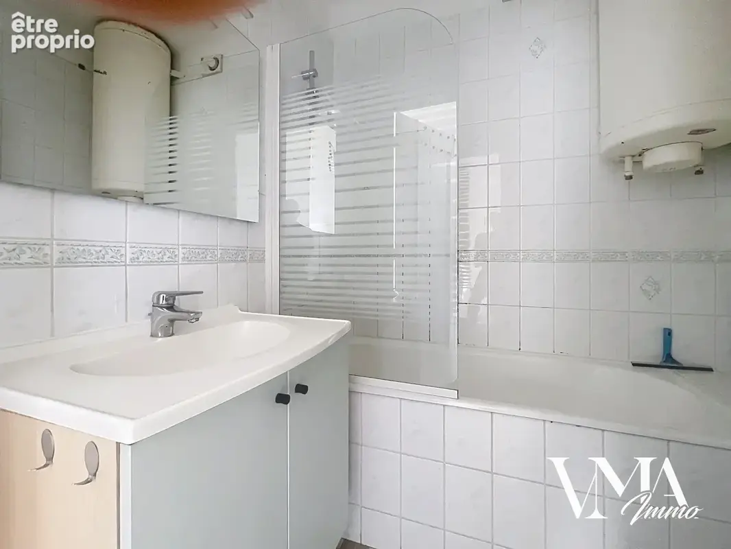 EXCLISIVITÉ / MONPLAISIR - Bel Appartement T3 de 62 m2 au 5ème étage avec ascenseur - photo 9