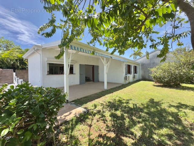 Maison à BAIE-MAHAULT