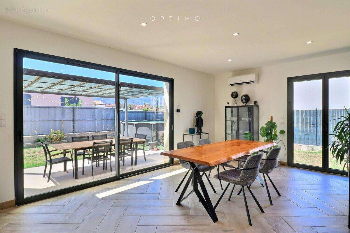 Maison à SAINT-GENIS-DES-FONTAINES