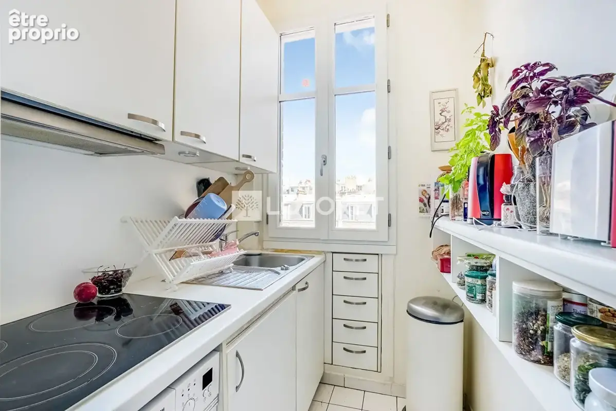Square La Fontaine / Appartement 2 pièces de 50 m² /Vendu loué - photo 7