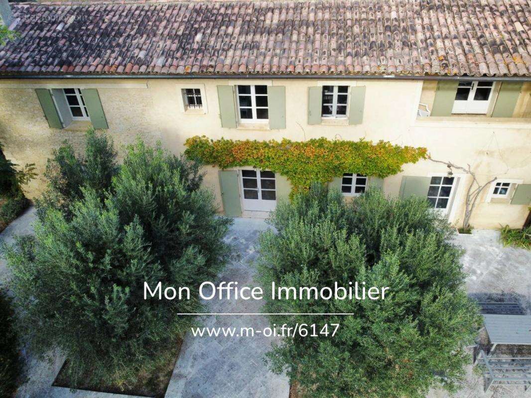 Maison à VAUGINES