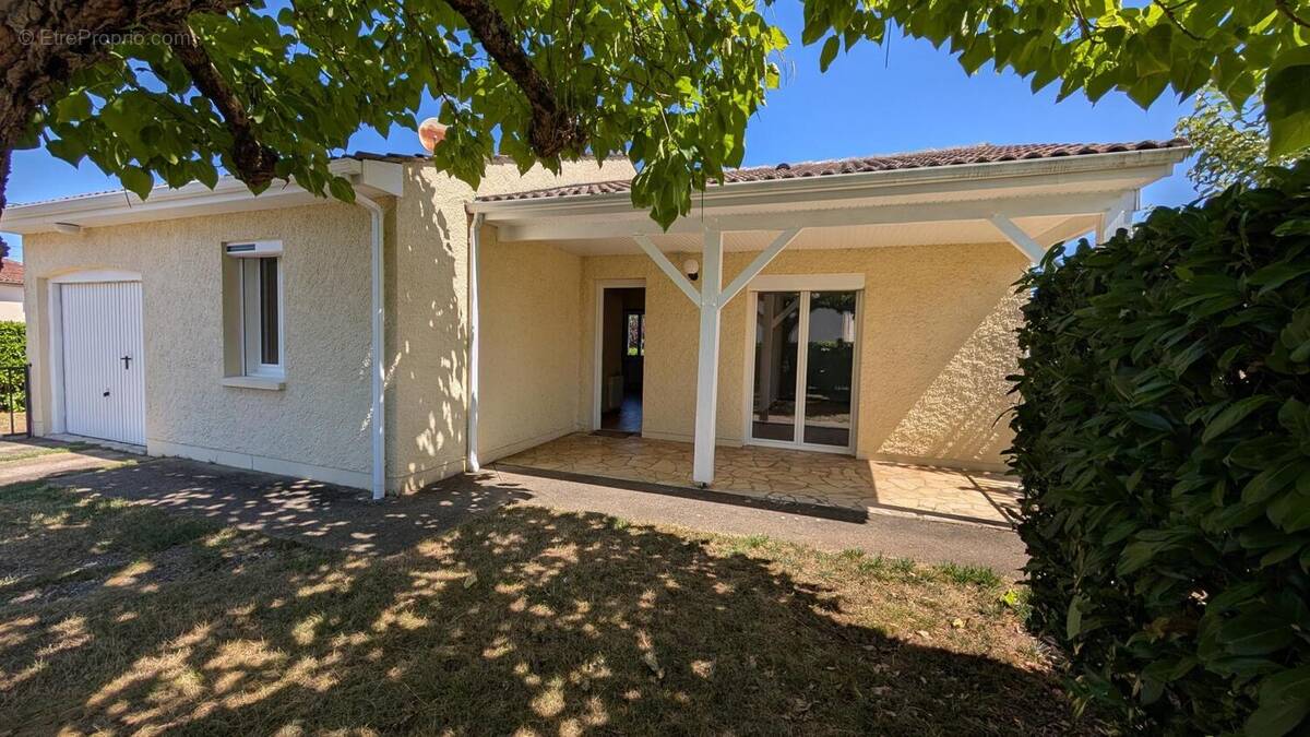 Photo 1 - Maison à MONTAYRAL