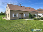 Maison à IS-EN-BASSIGNY