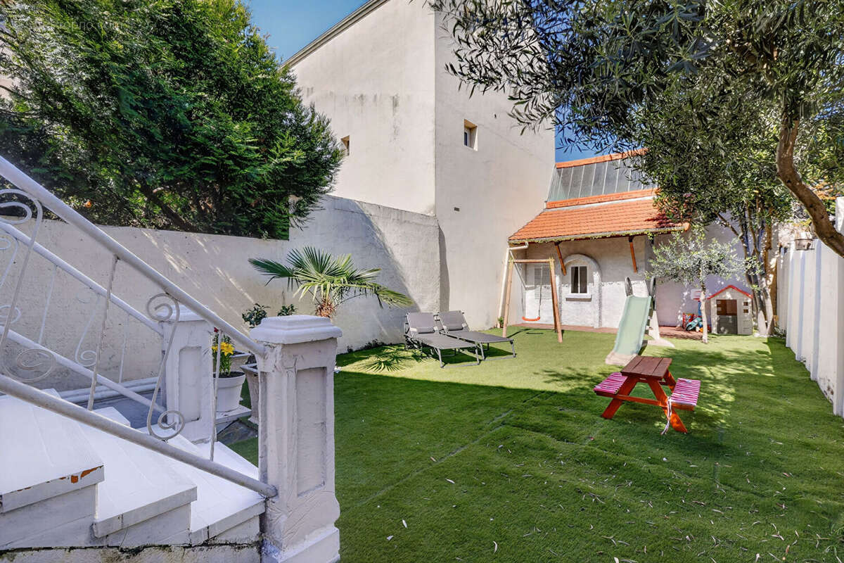 Maison à COLOMBES