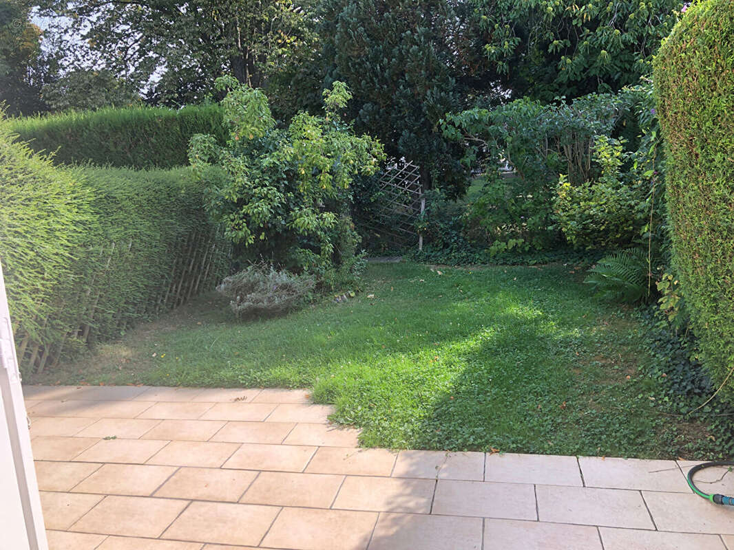 Maison à LES LOGES-EN-JOSAS