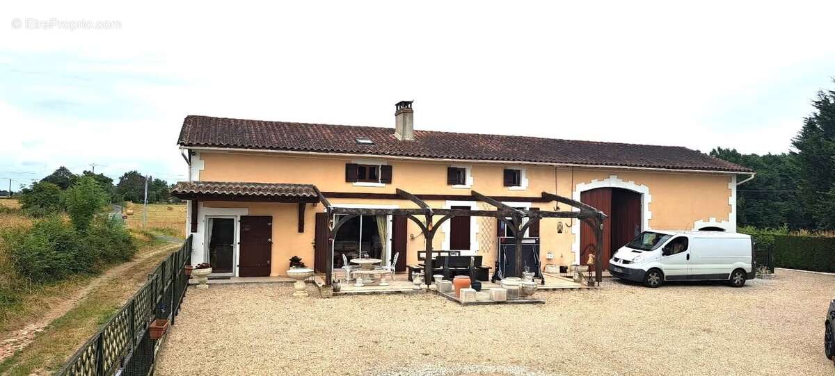 Maison 190 m² - 7 pièces en campagne du Périgord - photo 4