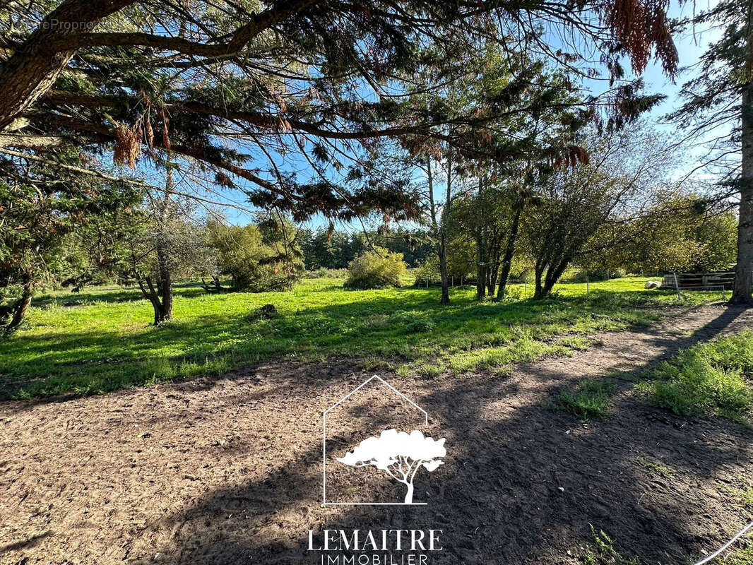 Maison à LES MATHES