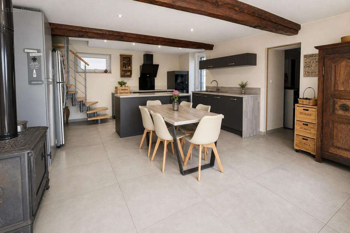 Maison mitoyenne de 135 m2 - photo 5