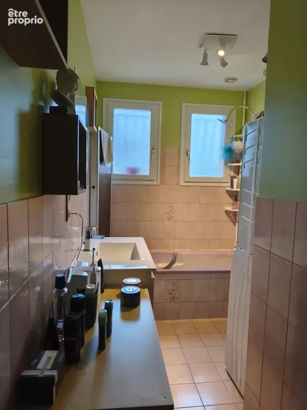 Maison familiale avec terrain et garage - photo 6