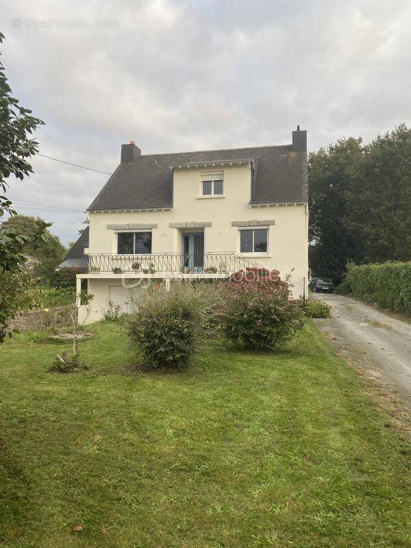 Maison à CAMOEL