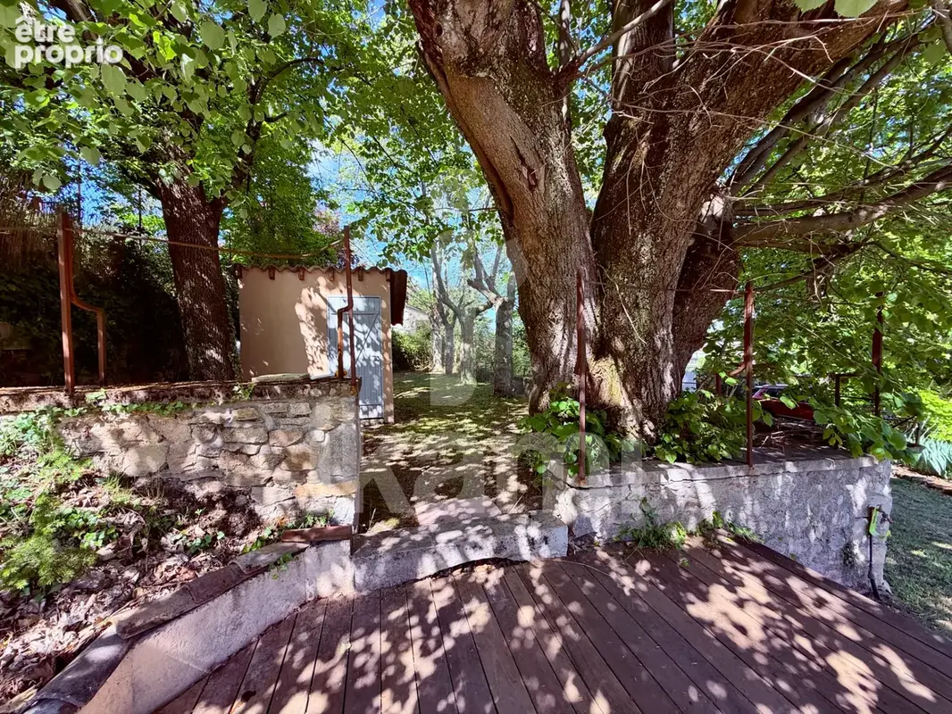 VILLA DE CARACTERE- 314 m2 - Terrain 1305 m2 - photo 18