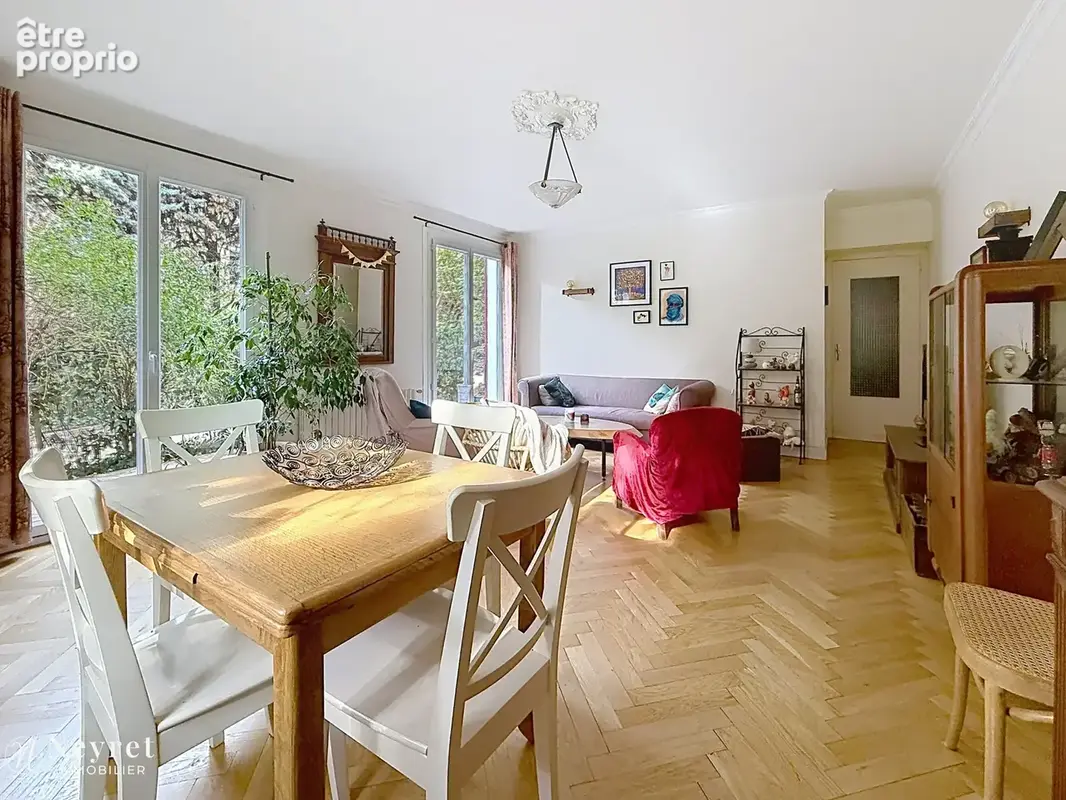 Oullins centre, belle propriété de charme avec annexe de 100m2 - photo 8