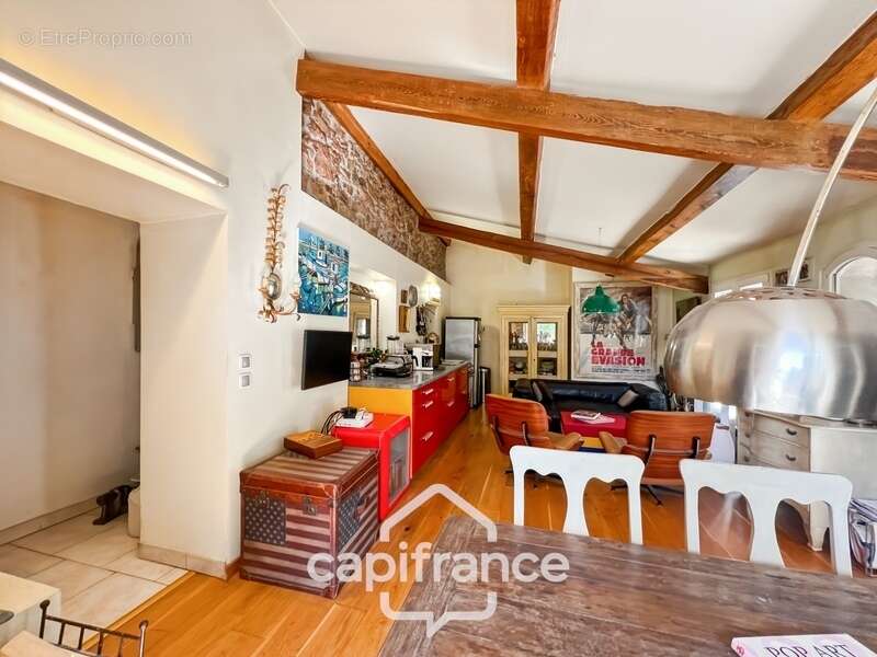 Maison à vendre 6 pièces HYERES (83) - Charme de l'ancien - 4 chambres - 200m2 habitables - Piscine - possibilité 2 appartements - photo 72