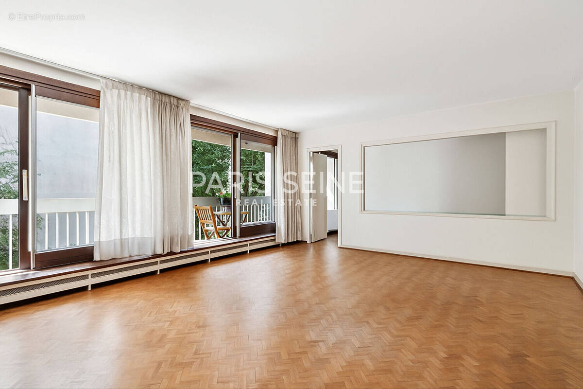 Appartement à PARIS-6E