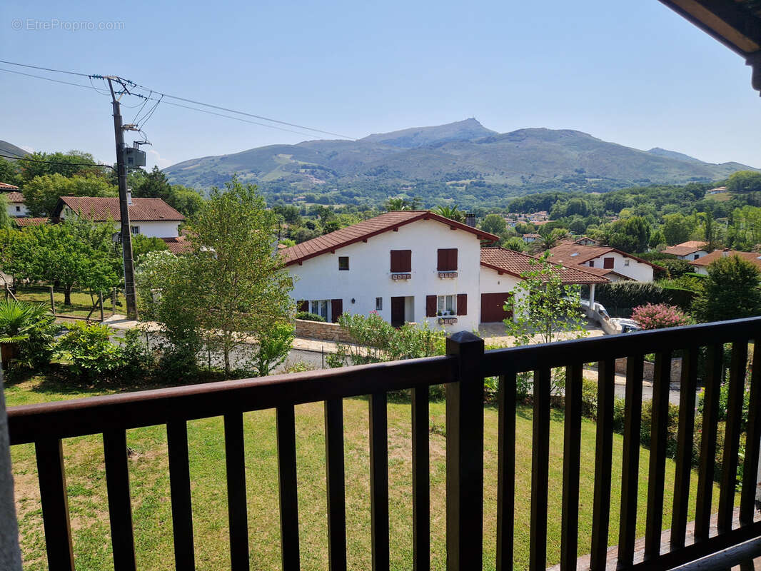 ASCAIN - Charmante maison avec vue sur les Pyrénées - 6 chambres - photo 17