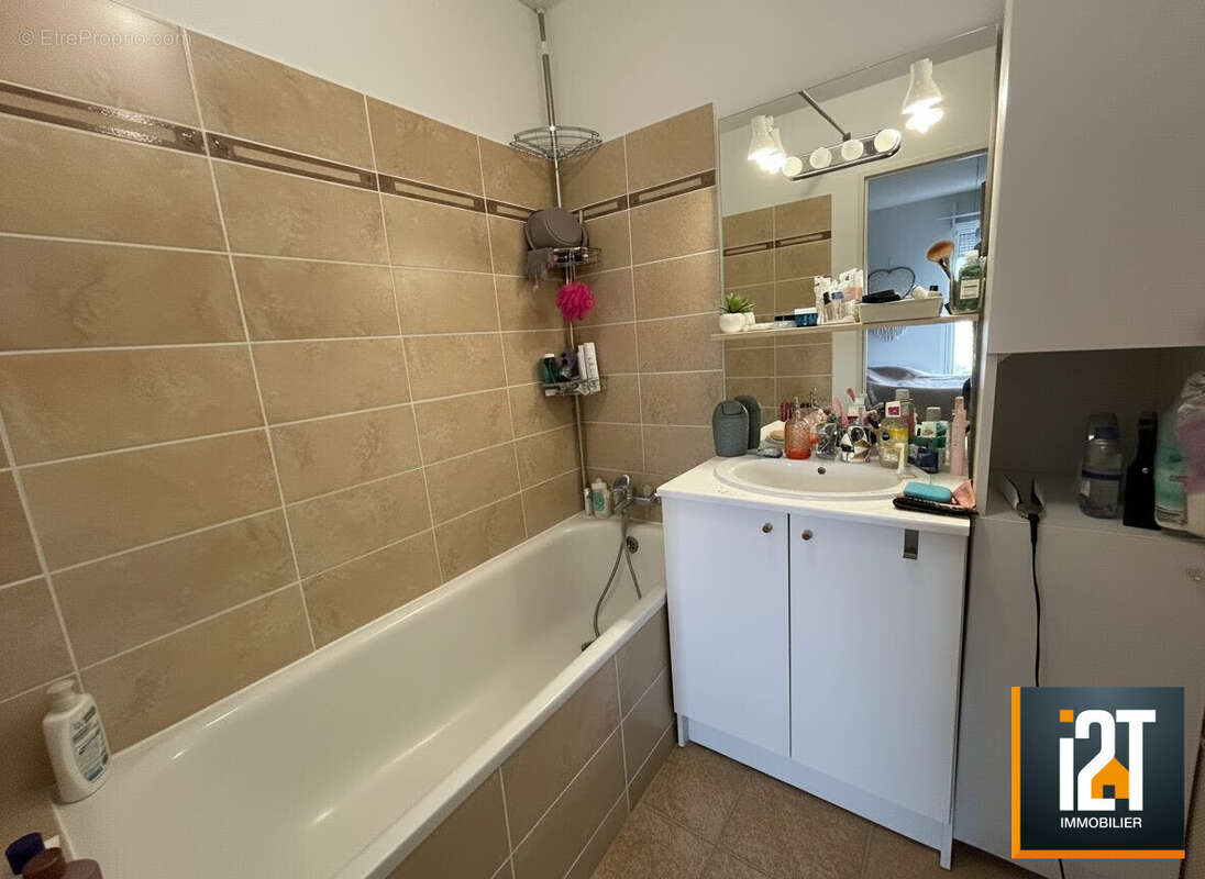 Appartement à SAINT-GENIES-DE-MALGOIRES