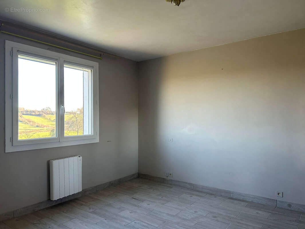 Maison à CAUSSE-ET-DIEGE