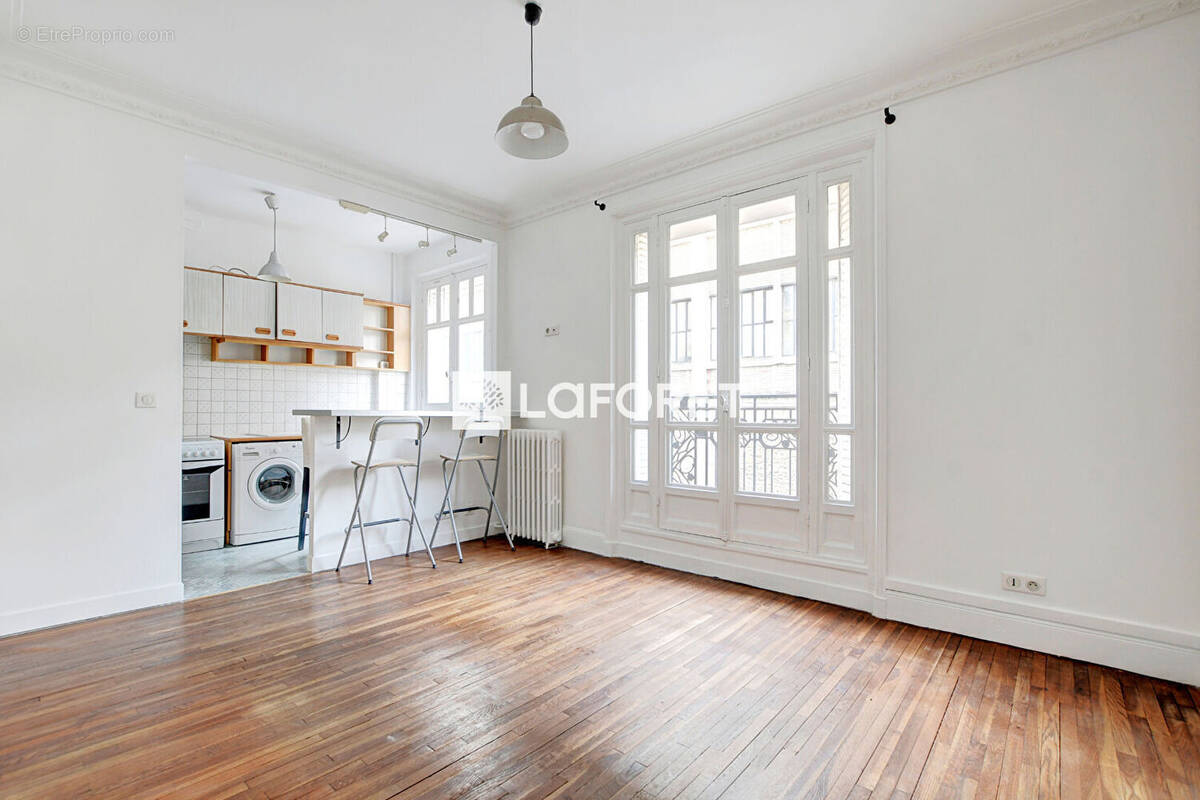 Appartement à PARIS-12E
