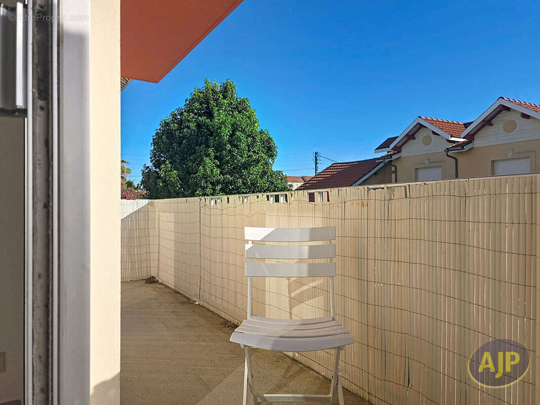 Arcachon Aiguillon T2 traversant 49m² - photo 8