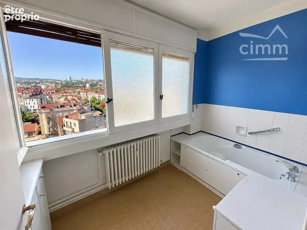 Appartement dernier etage place chavanelle - photo 8