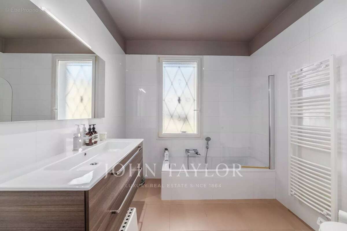 Maison à LE BOUSCAT