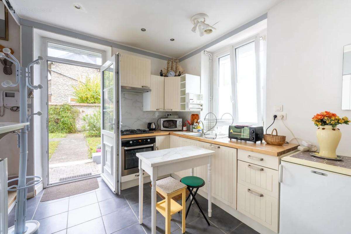 Maison à MANTES-LA-JOLIE