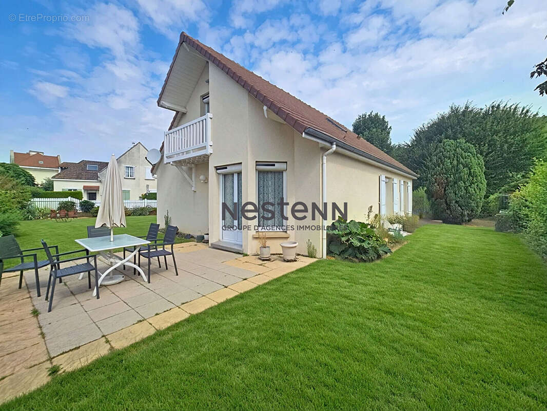 A VENDRE Maison 4 chambres avec vie de plain-pied sous-sol total à Escoville - photo 3