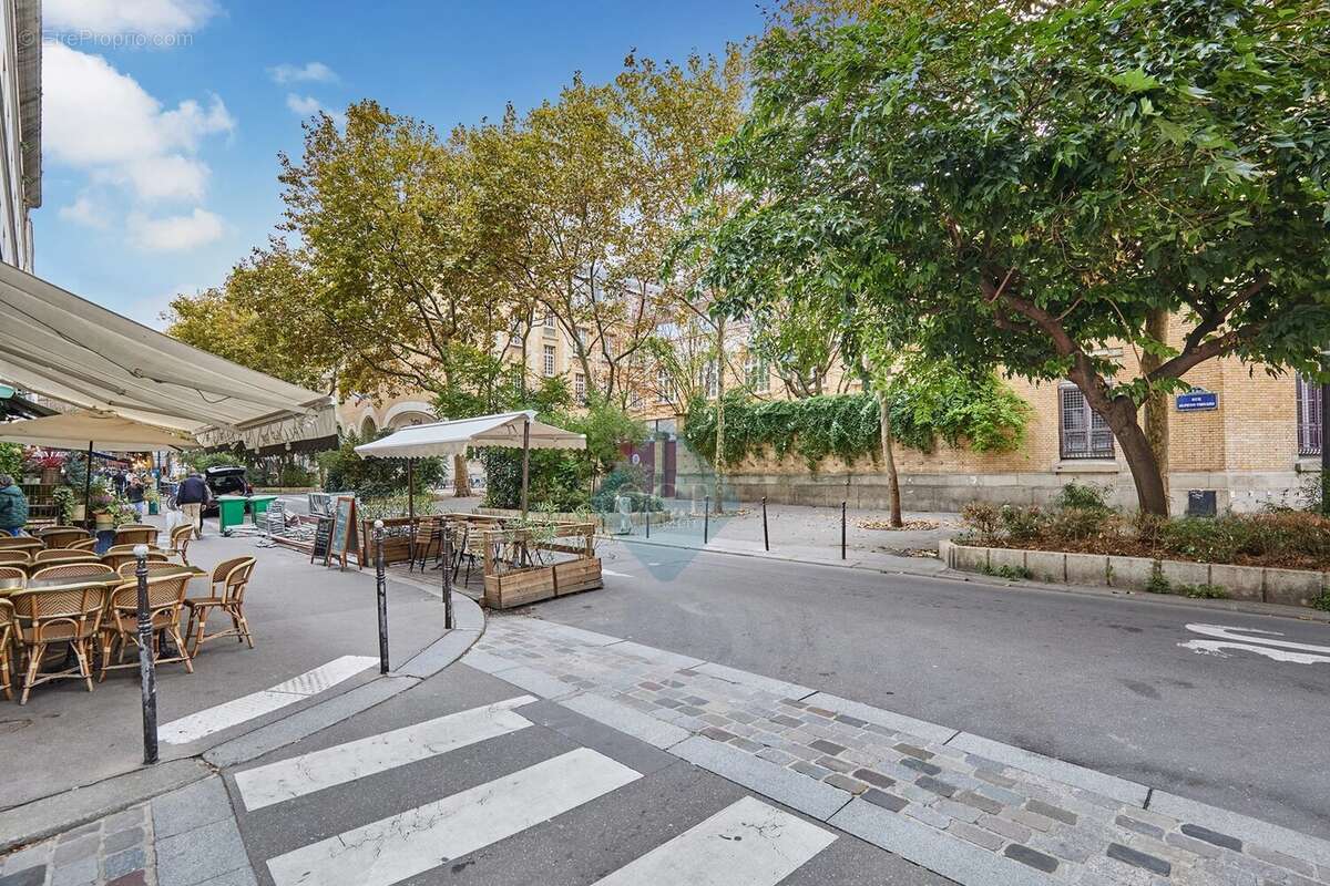 Appartement à PARIS-3E