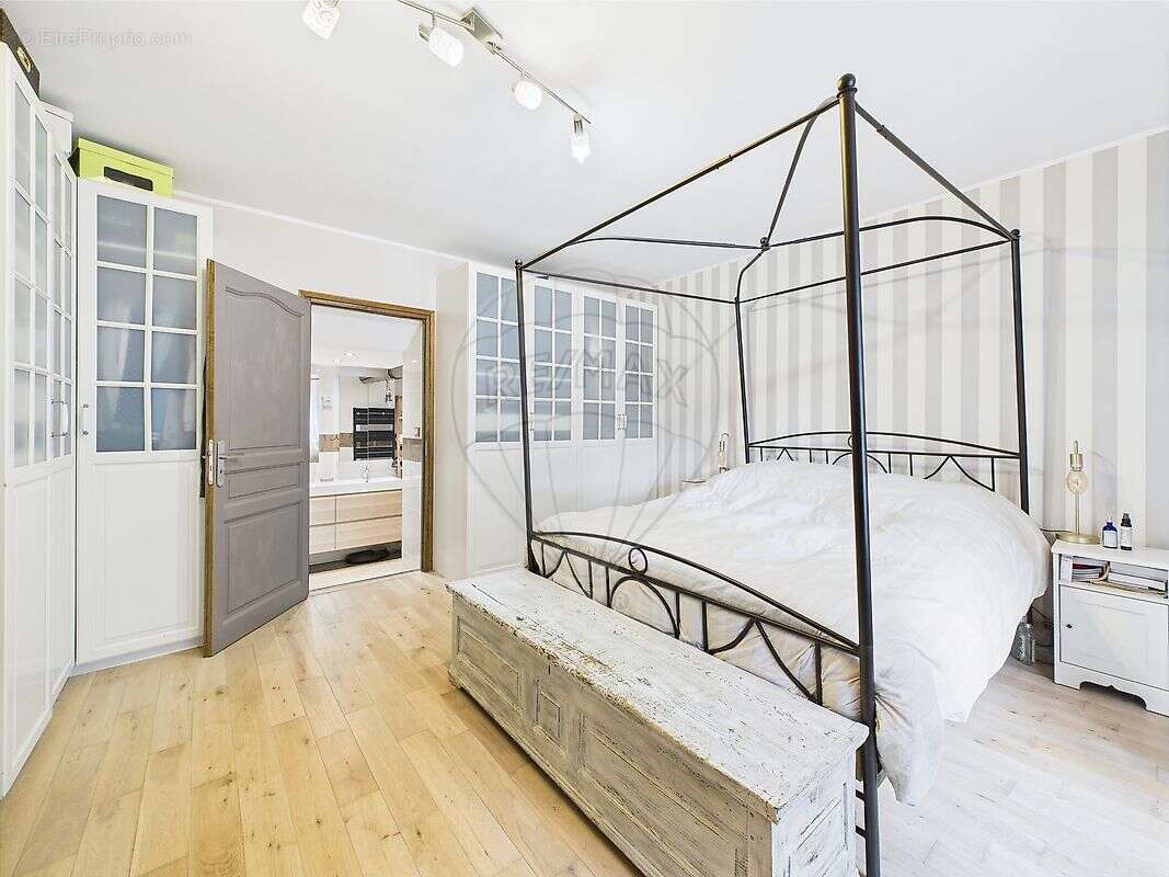 Maison à MAIRY-MAINVILLE