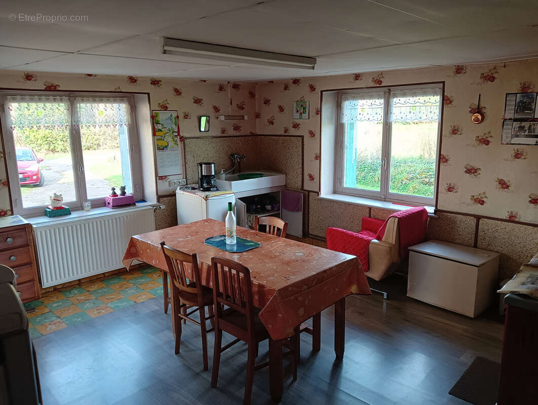 Maison à FOUGEROLLES