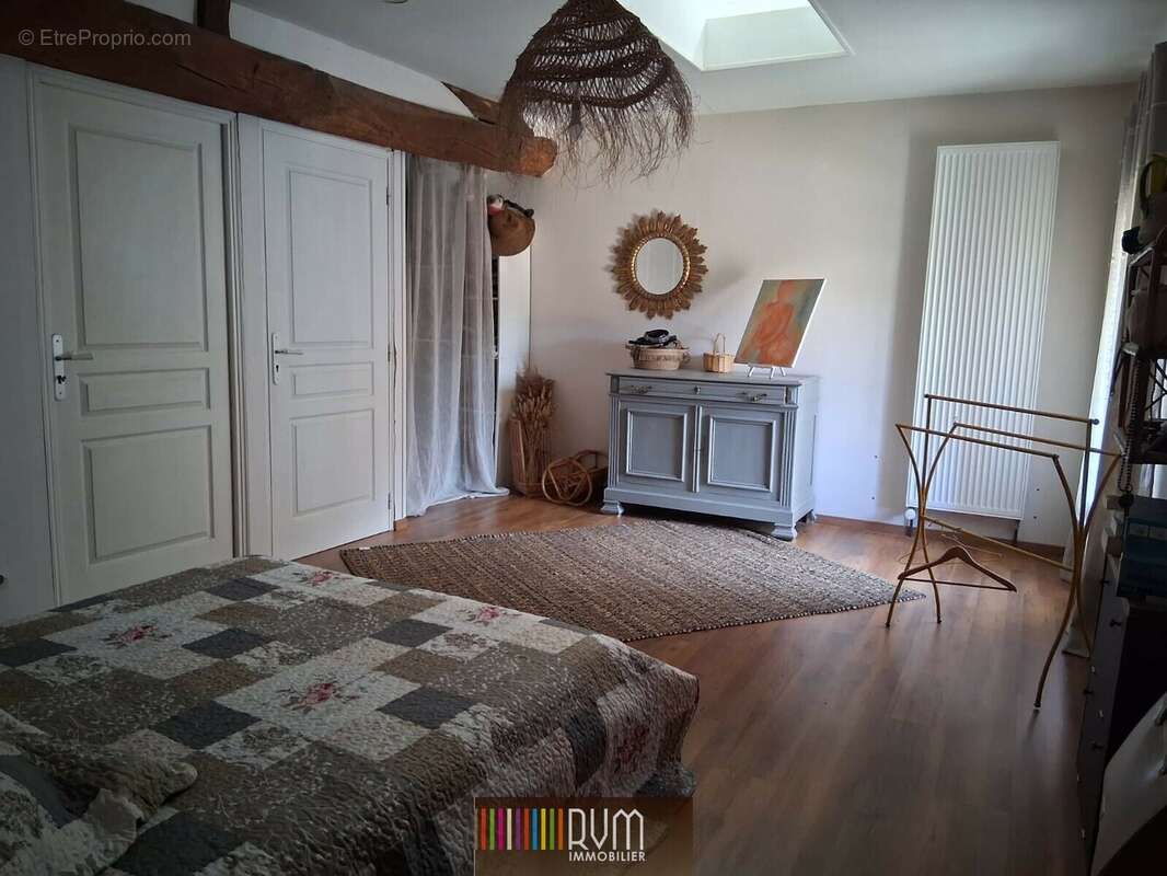 Maison 227 m² à Villereversure  - photo 9