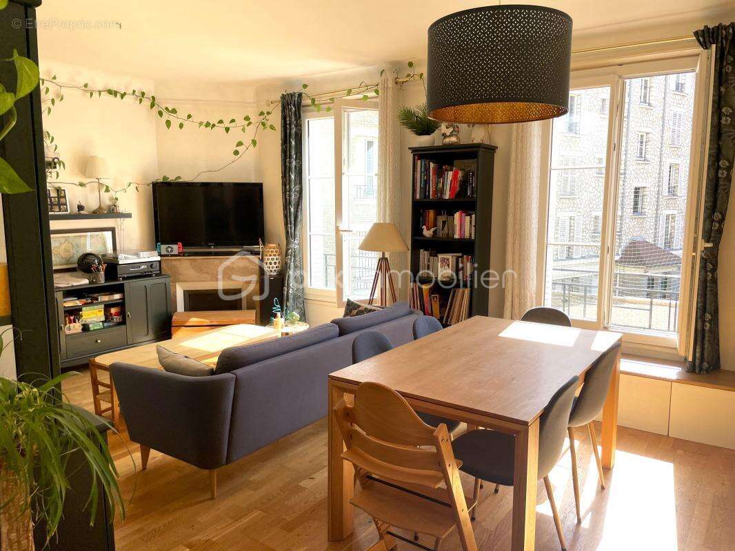 À VENDRE – Appartement 3 pièces 72 m² – Centre-ville Choisy-le-Roi – Box - photo 2