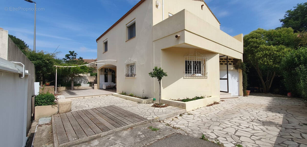 Maison à BEZIERS
