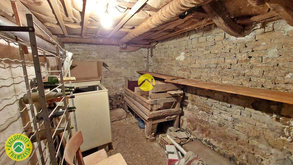 Maison rénovée avec dépendances - photo 12