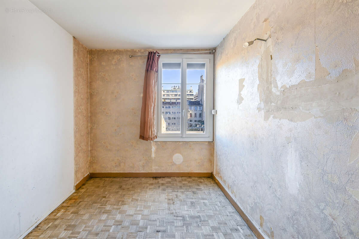 Appartement à MARSEILLE-3E
