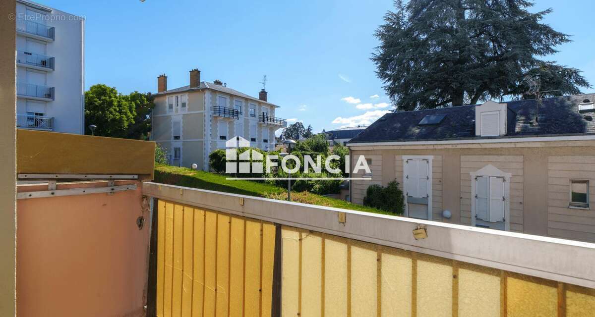 Appartement T3 de 64 m² avec balcons, parking et cave – Rue Casimir Rançon - photo 8