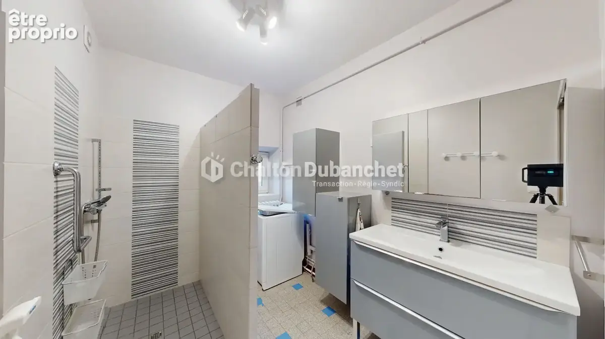 SAINT-HAON-LE-VIEUX (42) - Maison à rafraîchir 119m², fort potentiel - photo 9