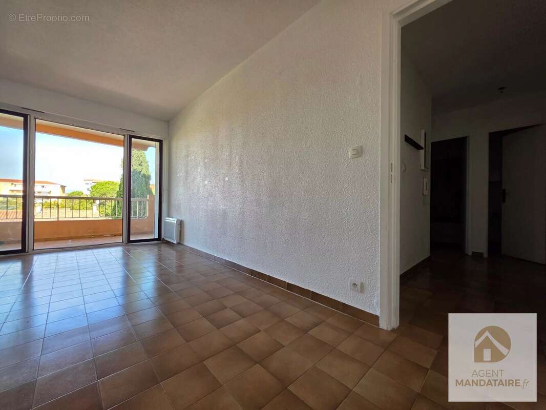 Appartement à FREJUS