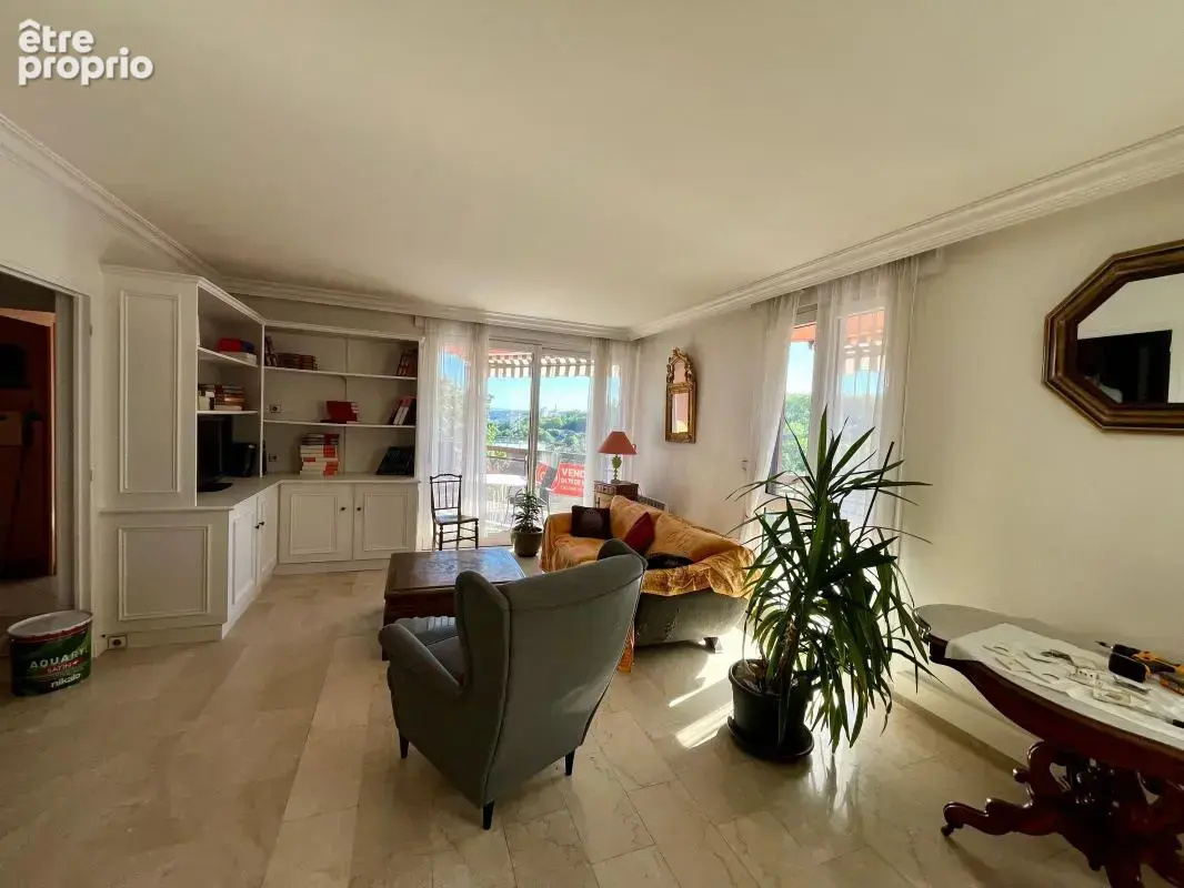 Appartement T5 avec terrasse de 15 m² et garage double - photo 2