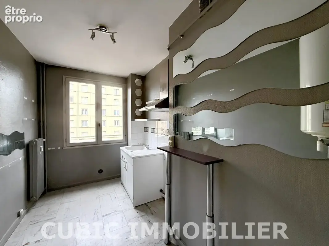 Appartement - 4 pièces - Villefranche-sur-Saône - photo 3