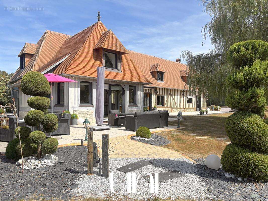 Maison 245 m² à Fauguernon  - photo 5