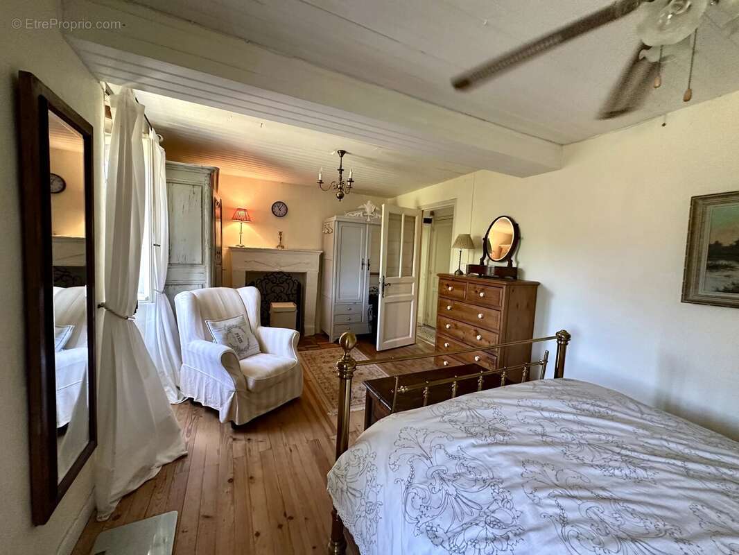 Belle maison en pierre avec piscine, jardin et vue sur la campagne - photo 6