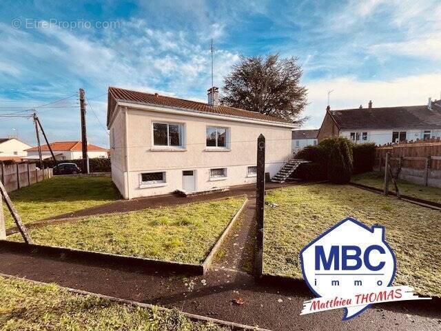 Maison à LA RENAUDIERE