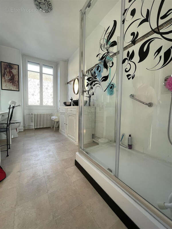 Maison à LE PIN-AU-HARAS