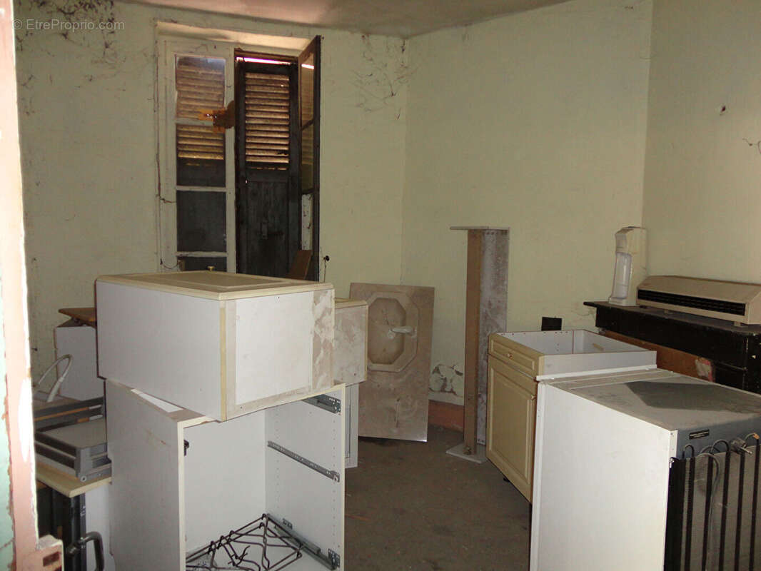 Commerce à LAPALISSE